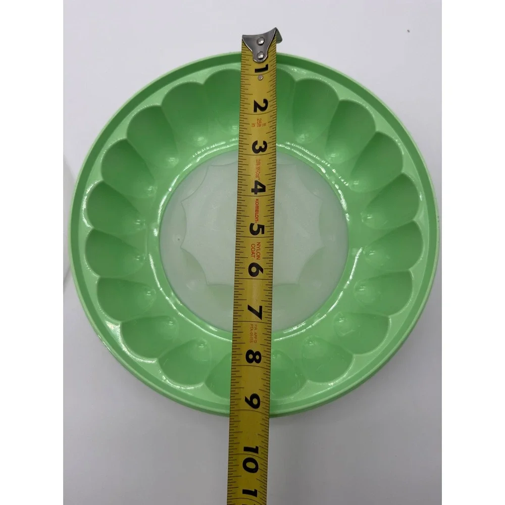Tupperware Jel-N-Serve Jello Mold 9.5